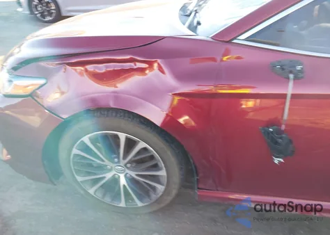 2018 Toyota Camry Se z USA, uszkodzony, nr VIN 4T1B11HK6JU599641